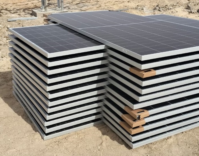 ألواح طاقة شمسية من  Jinko Solar